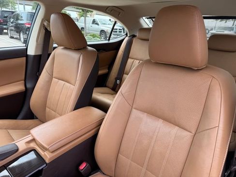 Used 2017 Lexus ES 350 w/ Luxury Package FWD image 14