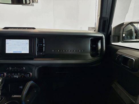 Used 2021 Ford Bronco Black Diamond w/ Sasquatch Package AWD/4WD image 26