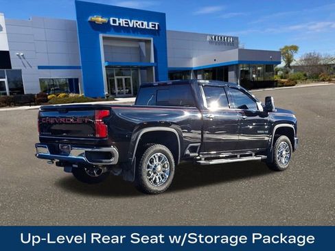 Used 2024 Chevrolet Silverado 3500 LTZ image 9