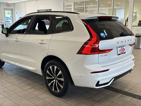 Used 2025 Volvo XC60 B5 Plus AWD/4WD image 7