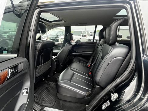 Used 2011 Mercedes-Benz GL 450 4MATIC image 11
