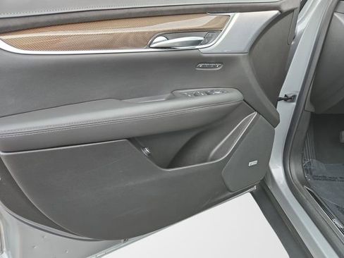 Certified 2024 Cadillac XT5 Premium Luxury w/ Platinum Package AWD/4WD image 15