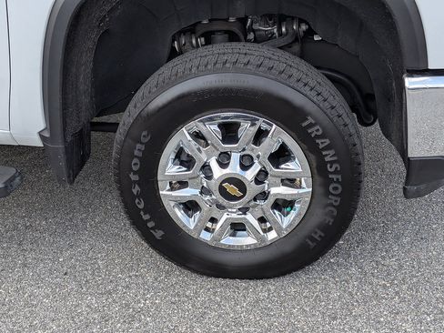 Certified 2025 Chevrolet Silverado 2500 LT w/ Convenience Package AWD/4WD image 10