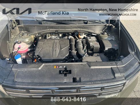 Used 2024 Hyundai Santa Fe Limited AWD/4WD image 16
