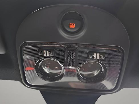 Used 2012 FIAT 500 Abarth w/ Safety & Convenience Pkg FWD image 17