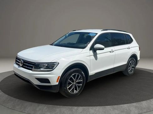 Used 2021 Volkswagen Tiguan S FWD image 3