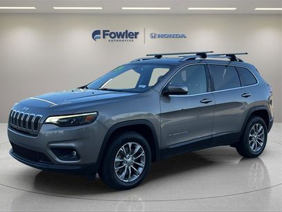 Used 2019 Jeep Cherokee Latitude Plus w/ Comfort/Convenience Group
