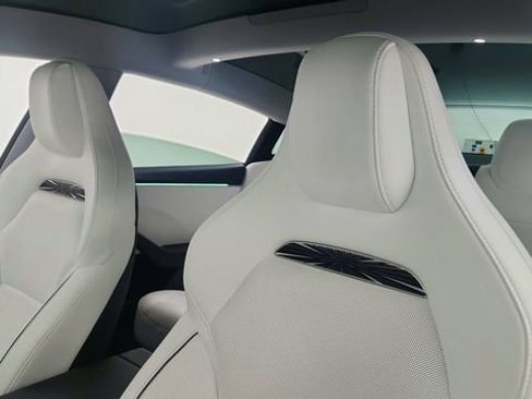 Used 2024 Tesla Model 3 Performance image 33