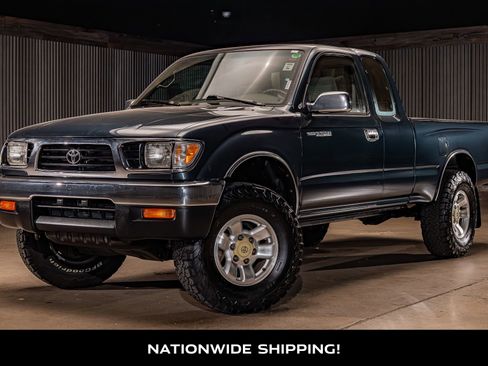 Used 1996 Toyota Tacoma SR5 AWD/4WD image 4