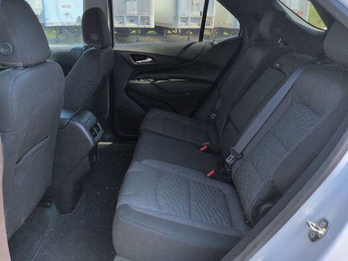 Used 2018 Chevrolet Equinox LT image 24