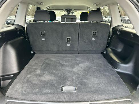 Used 2023 Jeep Grand Cherokee Laredo w/ Luxury Tech Group I image 39