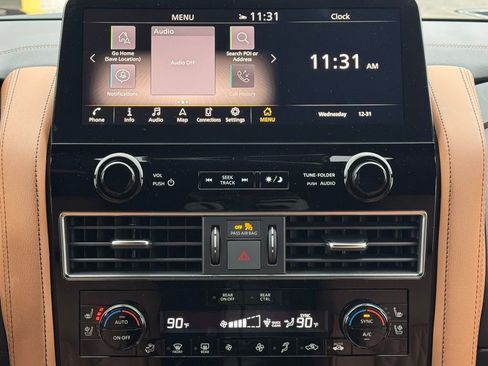 Used 2024 INFINITI QX80 Sensory image 22