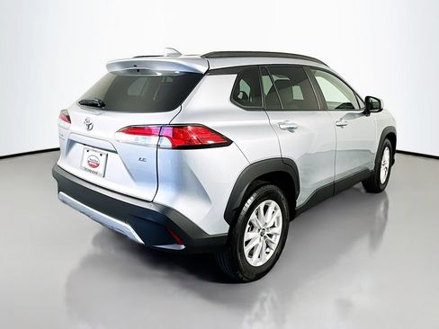 Certified 2022 Toyota Corolla Cross LE FWD image 5