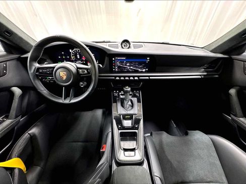 Used 2026 Porsche 911 GT3 RWD image 16