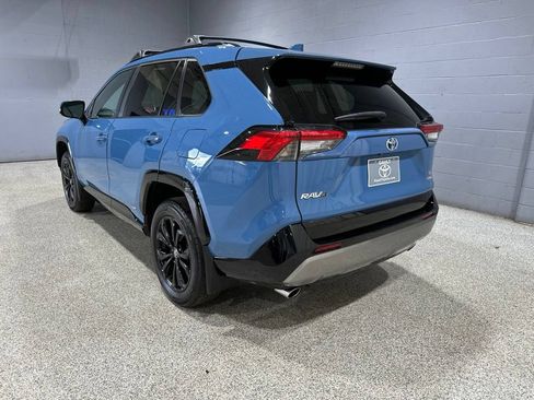Used 2024 Toyota RAV4 SE w/ Convenience Package AWD/4WD image 6