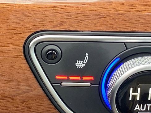 Used 2023 Audi A4 2.0T Premium w/ Convenience Package image 16