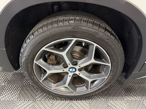 Used 2018 BMW X1 sDrive28i FWD image 19