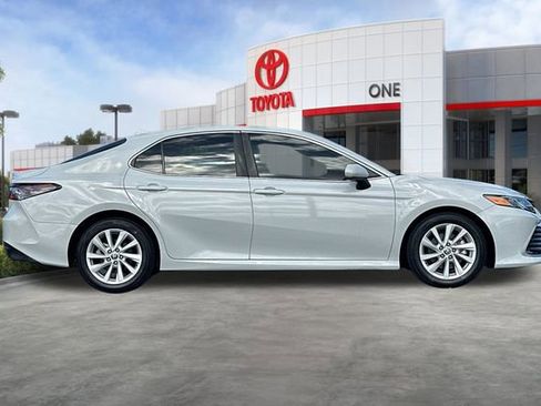 Certified 2023 Toyota Camry LE FWD image 3