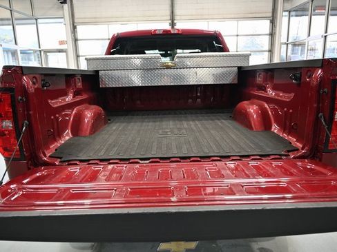 Used 2018 Chevrolet Silverado 1500 LT w/ All Star Edition image 7