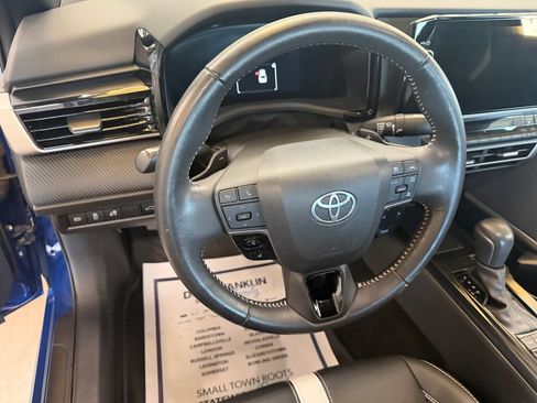 Used 2025 Toyota Camry SE w/ Multimedia Upgrade Package FWD image 12