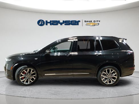 Used 2024 Cadillac XT6 Sport w/ LPO, Floor Liner Package AWD/4WD image 4