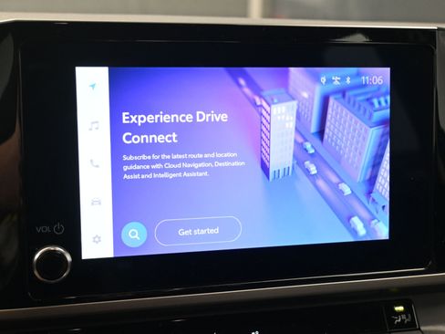 Certified 2025 Toyota Camry LE w/ Convenience Package image 12