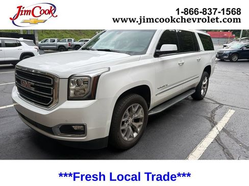 Used 2020 GMC Yukon XL SLE w/ SLE Value Package AWD/4WD image 1