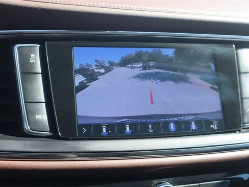 Used 2020 Buick Enclave Avenir w/ Avenir Technology Package image 18