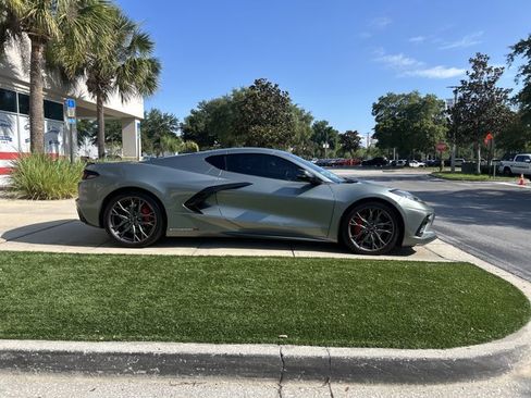 Used 2023 Chevrolet Corvette Stingray Coupe RWD image 3