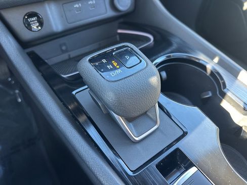 Used 2024 Nissan Rogue SL w/ SL Premium Package image 18