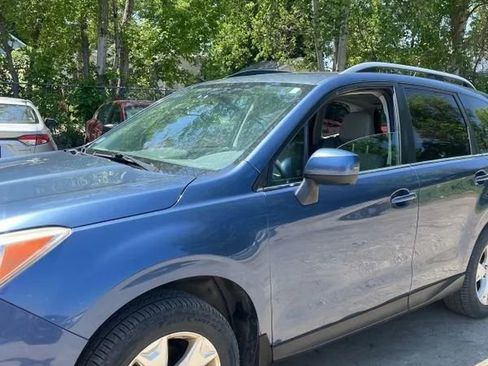 Used 2014 Subaru Forester 2.5i Limited AWD/4WD image 2