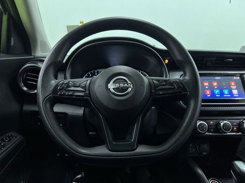 Used 2023 Nissan Kicks S FWD image 19