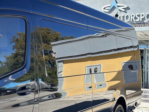 Used 2023 Mercedes-Benz Sprinter 3500 image 6