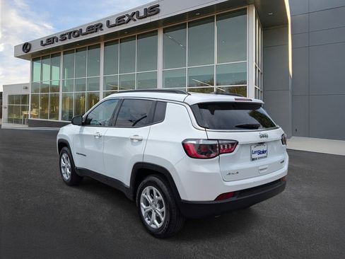 Used 2024 Jeep Compass Latitude AWD/4WD image 5
