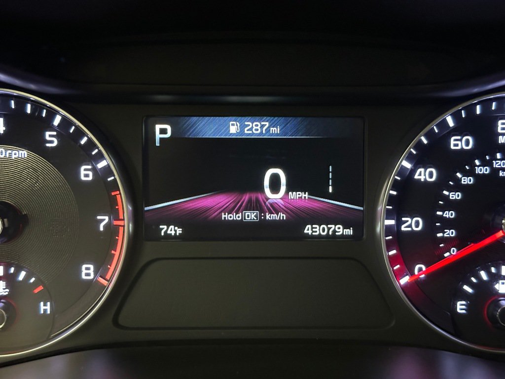 Used 2023 Kia Forte LXS w/ LXS Technology Package FWD image 3