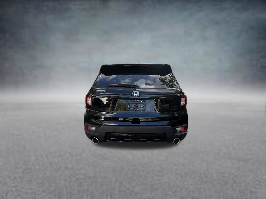 Used 2025 Honda Passport Black Edition image 6