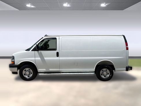 Certified 2025 Chevrolet Express 2500 w/ Driver Convenience Package RWD image 2