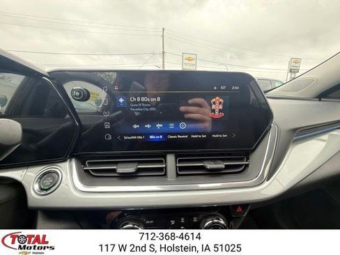 New 2026 Chevrolet Trax LT w/ Sunroof Package FWD image 20
