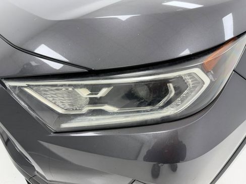Used 2019 Toyota RAV4 XSE image 6