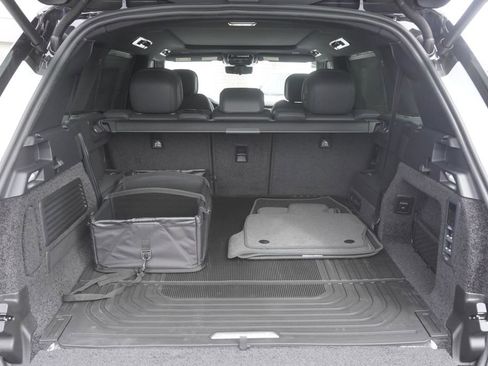 New 2026 Land Rover Range Rover Long Wheelbase SE AWD/4WD image 31