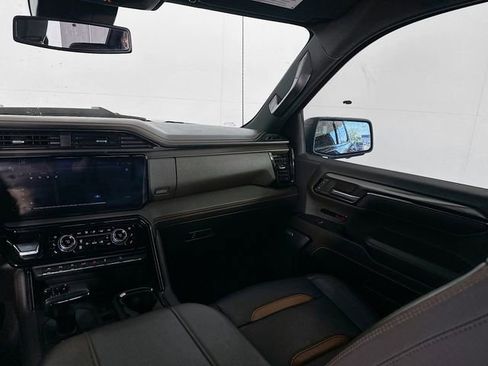 Used 2023 GMC Sierra 1500 AT4 w/ AT4 Preferred Package AWD/4WD image 24