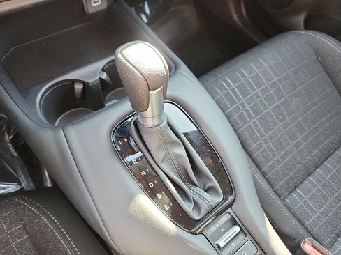 Certified 2024 Honda HR-V LX image 14