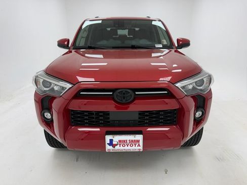 Used 2021 Toyota 4Runner SR5 AWD/4WD image 3