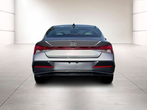 New 2026 Hyundai Elantra Limited image 6