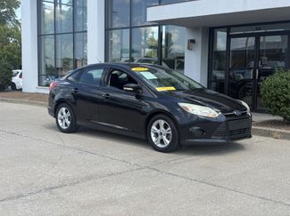 Used 2014 Ford Focus SE FWD video 2