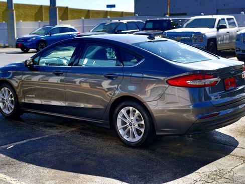 Used 2019 Ford Fusion SE image 20