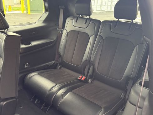 Used 2024 Jeep Grand Cherokee L Laredo image 37