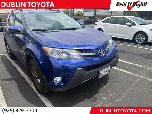 Used 2015 Toyota RAV4 XLE AWD/4WD image 1