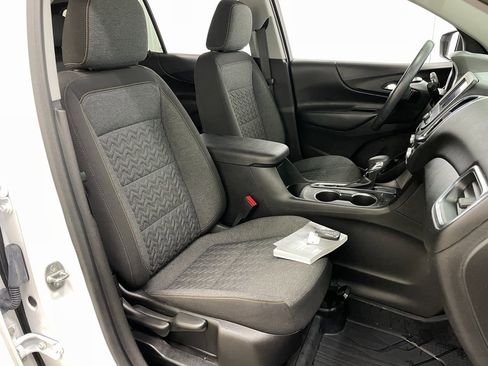 Used 2022 Chevrolet Equinox LT image 38