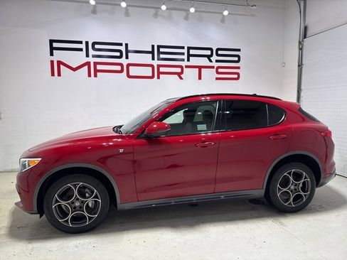 Used 2022 Alfa Romeo Stelvio Ti image 8